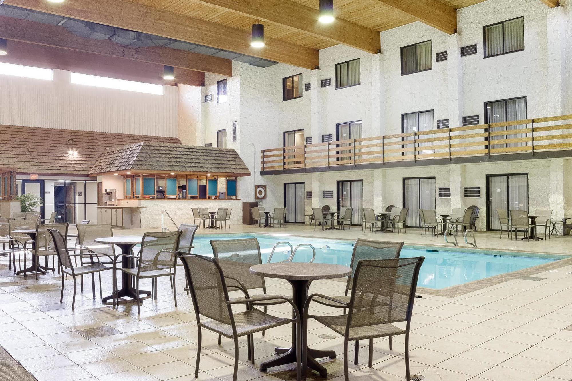Quality Inn Bismarck I-94 Ngoại thất bức ảnh